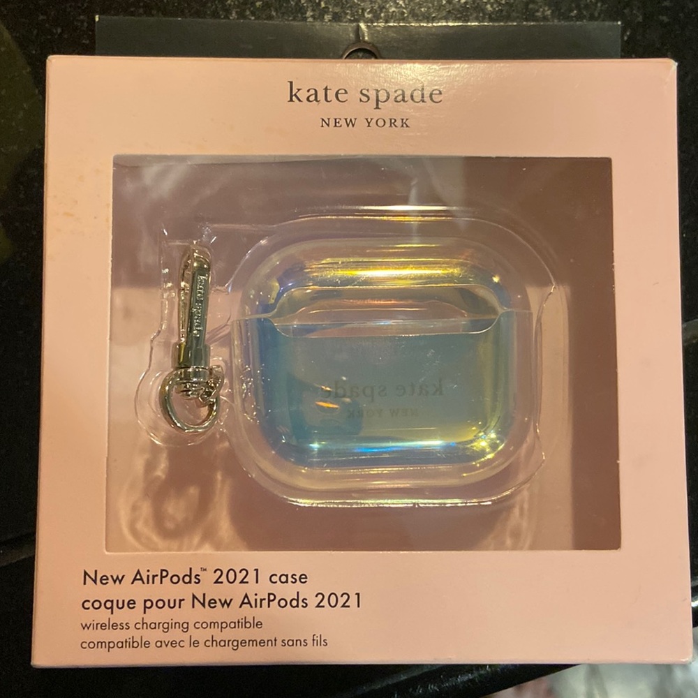 Kate Spade Air Pods third generation case.